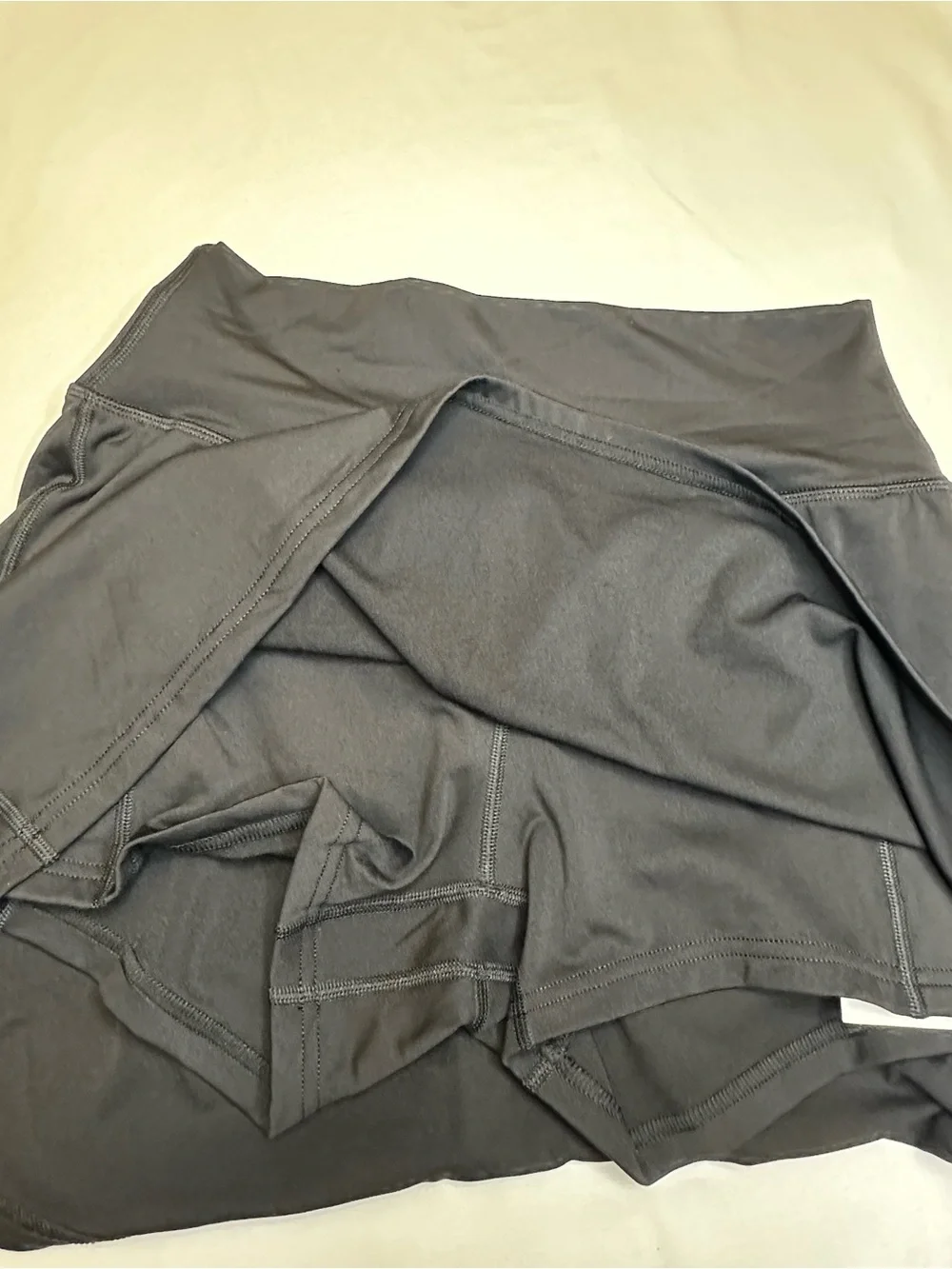 NWT Lululemon Swiftly Tech SS Crew Skort / Black Size L